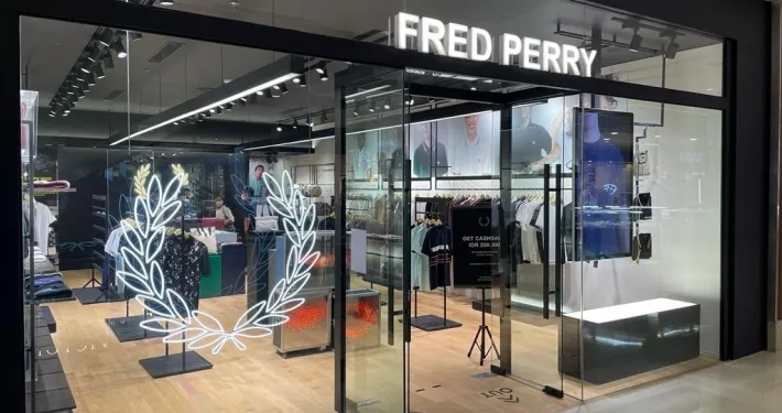 Tenant Grand Indonesia Sky Bridge-FRED PERRY